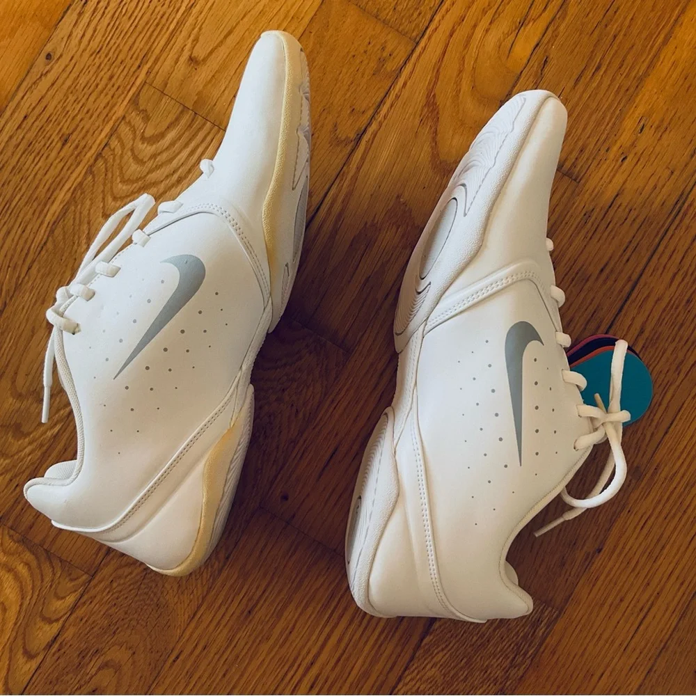 Nike sideline III size 11 shoes - Picture 5 of 8
